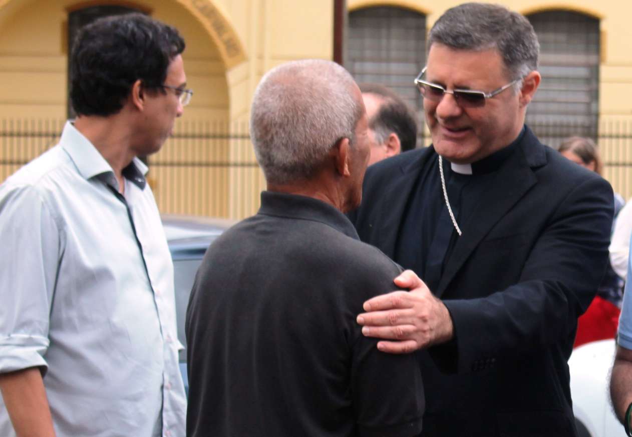 Café com a população em situação de rua em Araraquara