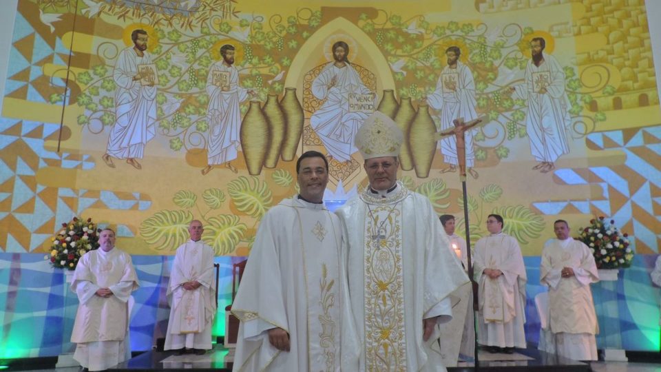 Sagração do Altar da Paróquia Nossa Senhora Aparecida em São Carlos