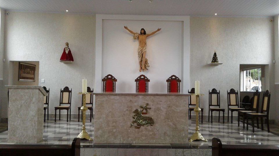 Sagração do Altar – Paróquia Menino Jesus de Praga