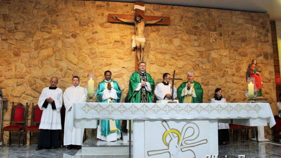 Padre Carlos Alberto assume Paróquia Santa Luzia