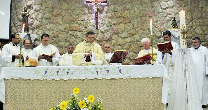 Dom Paulo Cezar celebra os 10 anos  da Paróquia São Francisco de Américo Brasiliense
