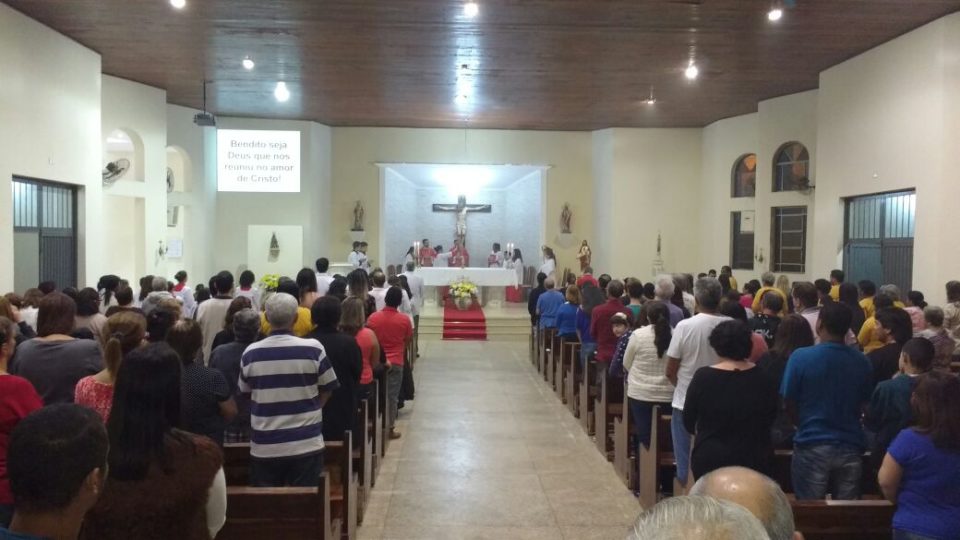 DOM PAULO CELEBRA A NOVENA DE SÃO PEDRO E SÃO PAULO EM JAÚ