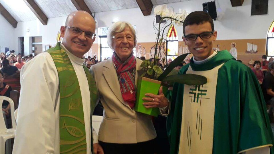 Irmã de Dom Constatino Amstalden visita Paróquia de São Nicolau de Flüe