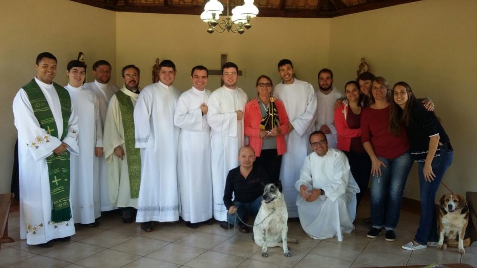 Paróquia de Nossa Senhora das Dores encerra Missões Populares