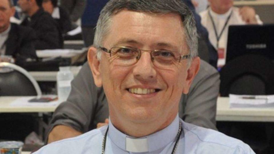 DOM EDUARDO PINHEIRO DA SILVA, da Diocese de Jaboticabal cumprimenta Dom Paulo Cezar