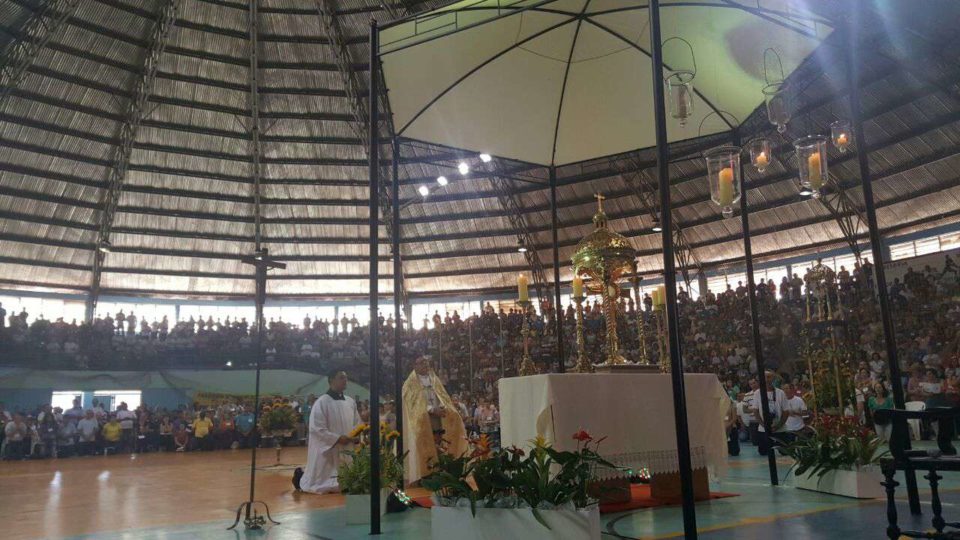 ACONTECEU: Encontro Diocesano de Ministros Extraordinários da Sagrada Comunhão