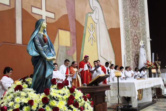 DOM PAULO CELEBRA A NOVENA DE NOSSA SENHORA DAS DORES EM BARIRI