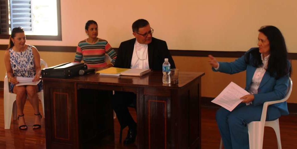 Bispo Diocesano discute a criação da Pastoral da Mulher na Diocese de São Carlos
