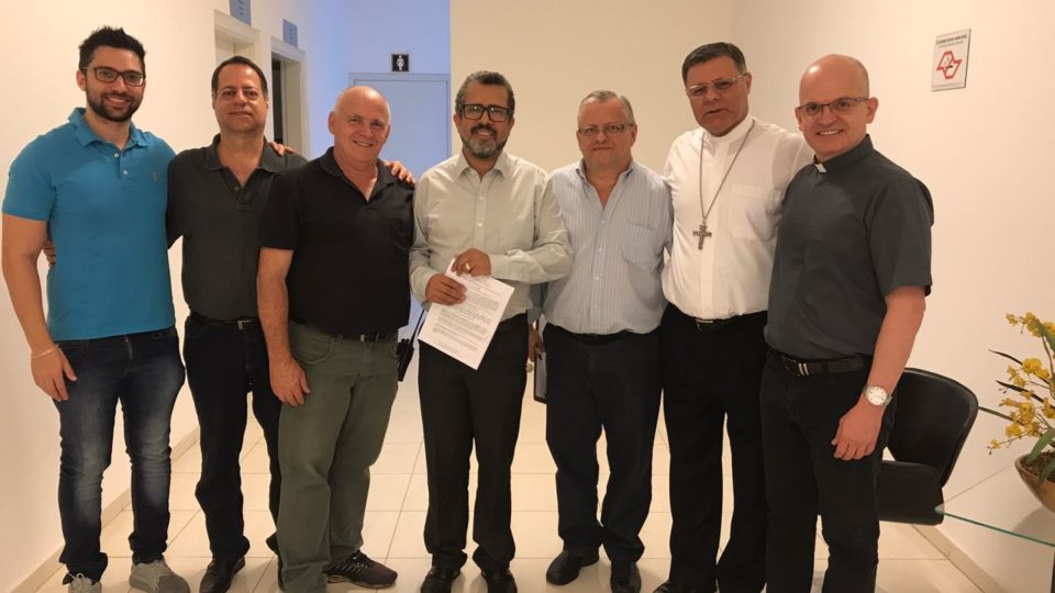 Bispo visita local onde acontecerá 25ª Assembleia Diocesana