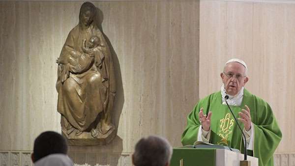 Mergulhar no mistério de Cristo com o coração, pede Papa