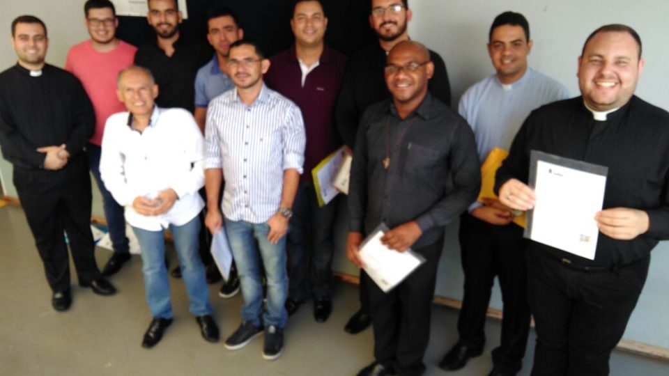 Diáconos transitórios da nossa Diocese participaram da Colação de Grau da Faculdade de Teologia