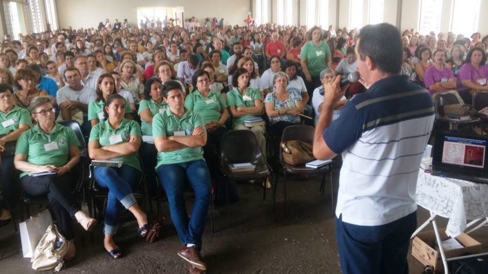 Catequistas participam de formação sobre a Iniciação a Vida Cristã