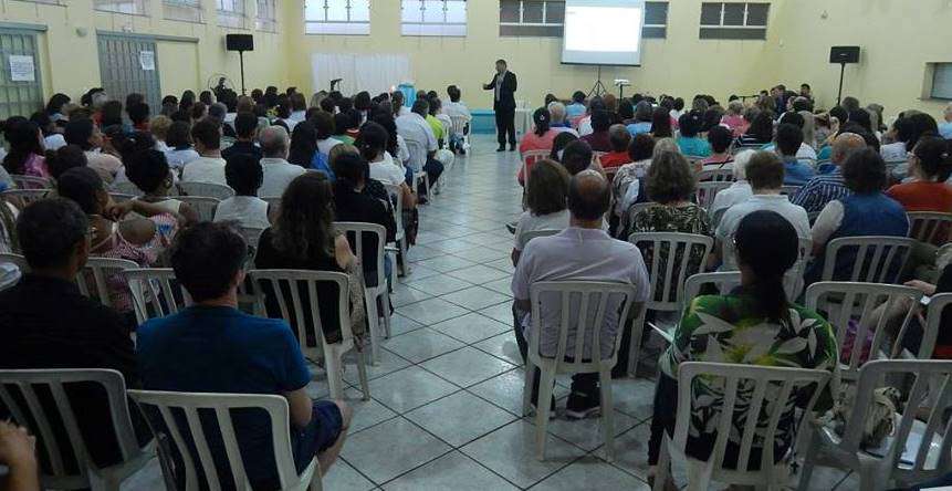 Dom Paulo Cezar Costa participa da Semana Catequética no vicariato São Bento