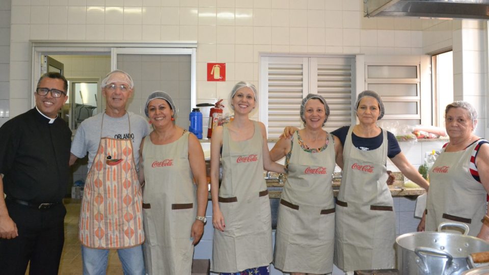 Tradicional Almoço à Mineira é sucesso na Matriz de Araraquara-SP