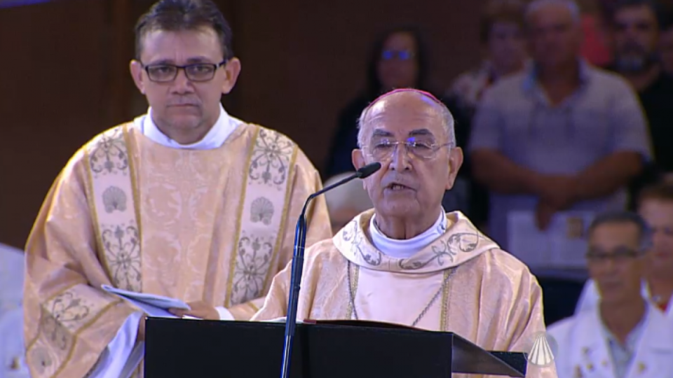 Em Missa, episcopado brasileiro reza pelos bispos eméritos