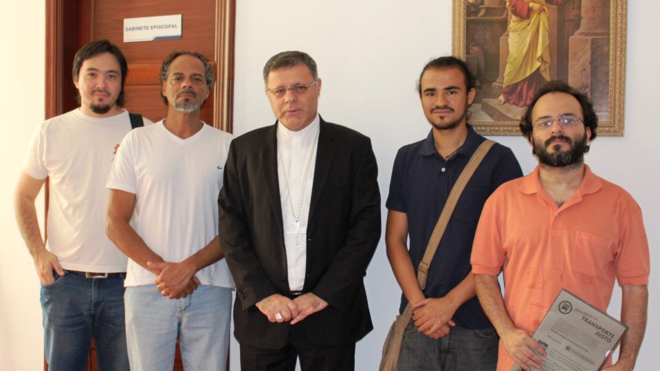 Bispo Diocesano recebe integrantes do Movimento Transporte Justo São Carlos