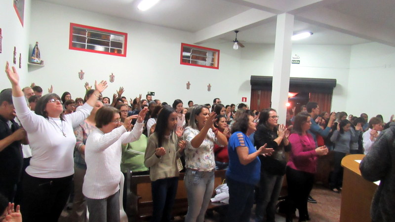 Brotas recebe Pe. José Marcelo na Capela São João Paulo II