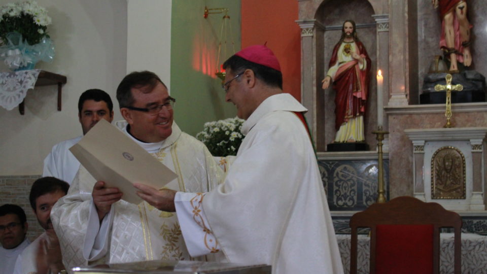 Padre Antônio de Marcos assume Paróquia do Patrimônio, em Brotas