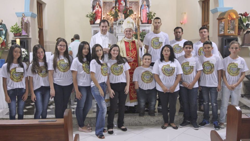 Dom Eduardo Malaspina preside sua primeira Missa da Crisma como bispo