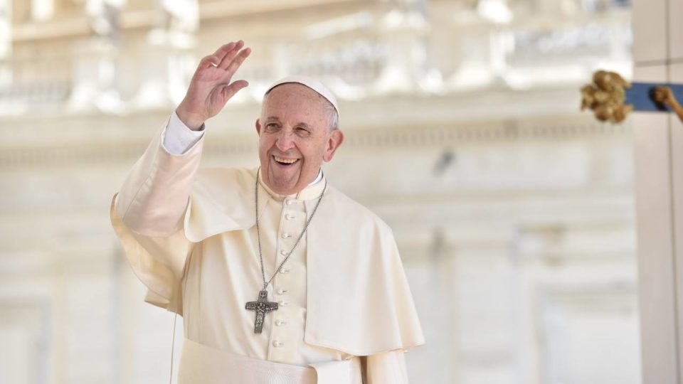 Papa: as redes sociais são um espaço de encontro e solidariedade