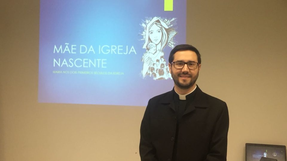 Padre Ramon conclui Pós – Graduação em Mariologia