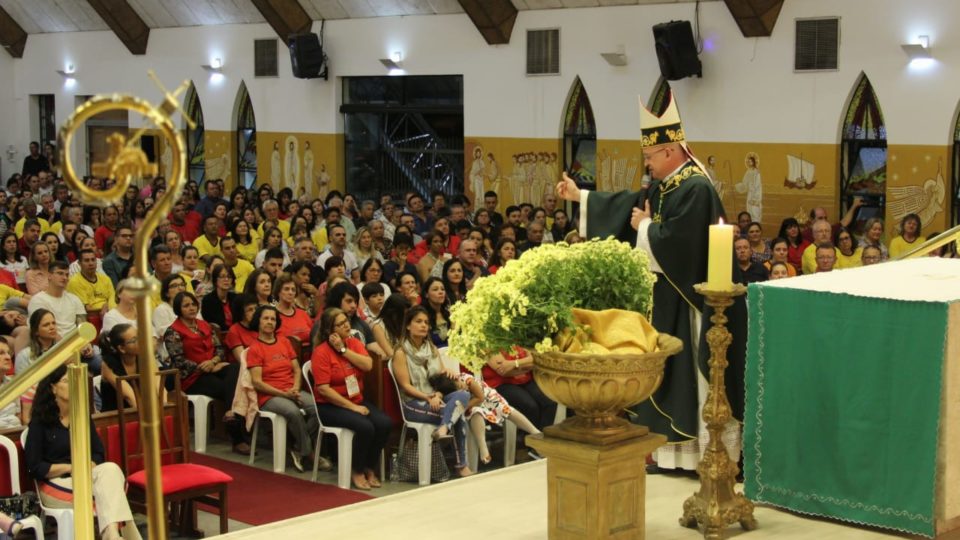 Bispo Auxiliar preside celebração do Primeiro Congresso Paroquial de Células