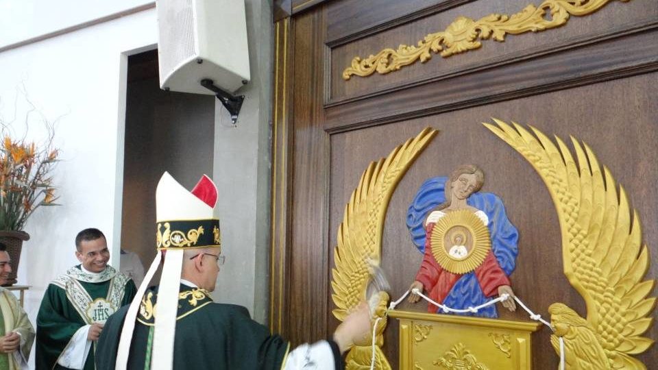 Capela do Santíssimo é inaugurada na Paróquia Santa Cruz em Matão