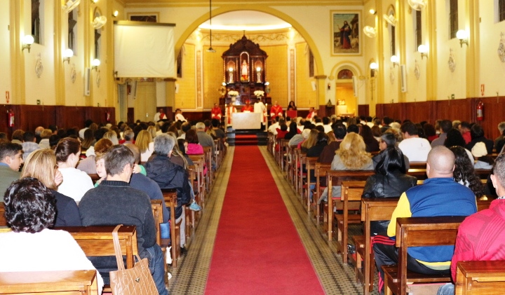 Aspirantes ao Diaconato Permanente recebem a Admissão às Ordens Sacras