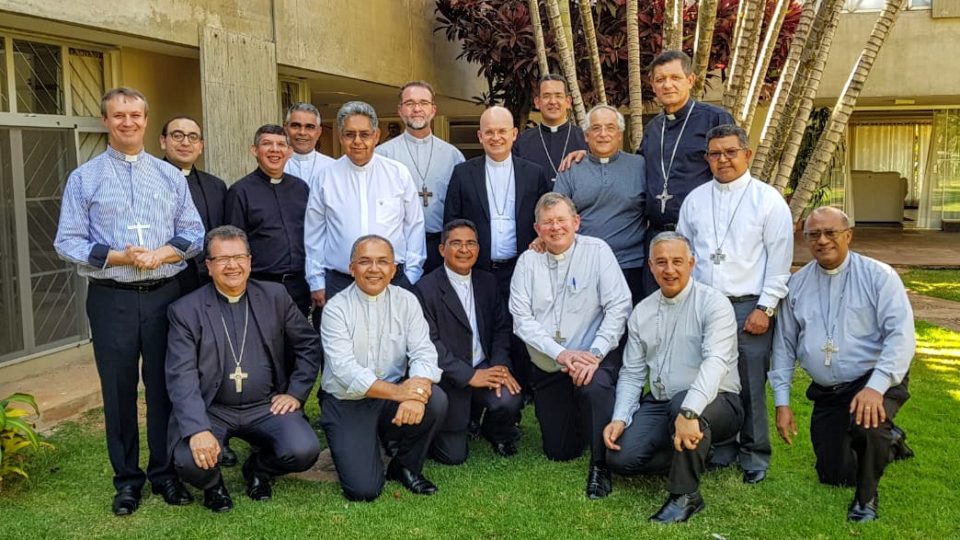Novos Bispos estiveram reunidos com Núncio Apostólico