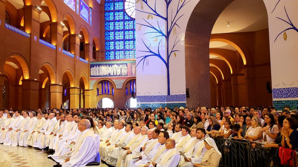 Peregrinos Diocesanos celebram Eucaristia em Aparecida