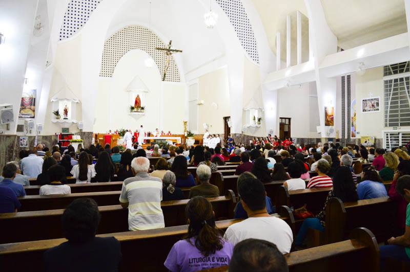 Dom Paulo Cezar preside encerramento da Semana Bíblica em Matão