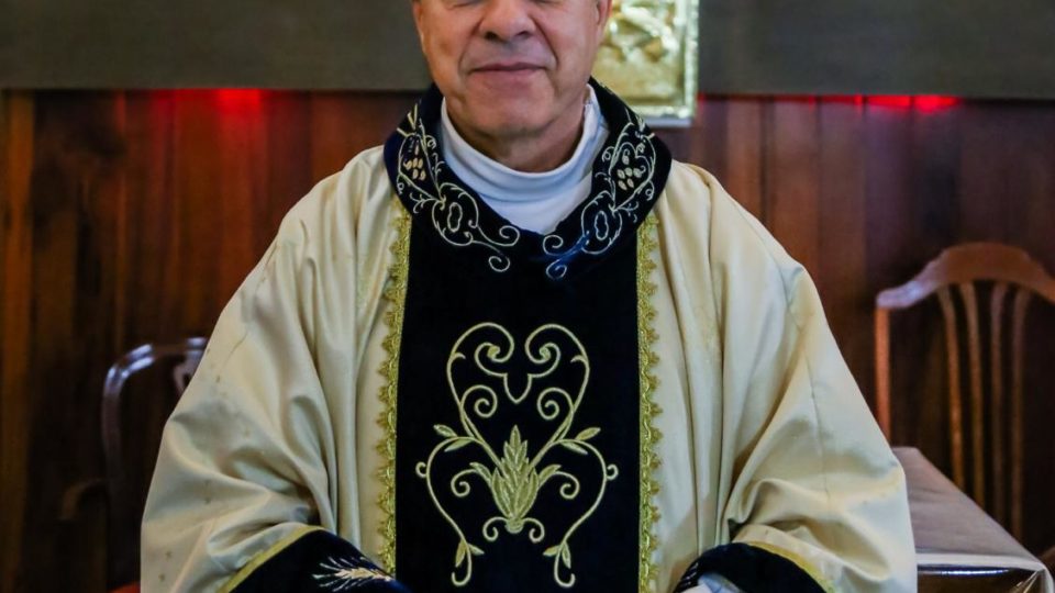 Padre Celso Maximino completa 40 anos de vida sacerdotal