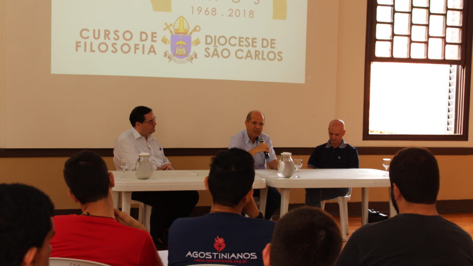 Mesa redonda dos 50 anos do Curso de Filosofia da Diocese de São Carlos