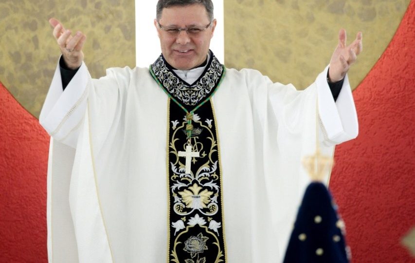 Dom Paulo Cezar preside Missa Solene de Nossa Senhora Aparecida