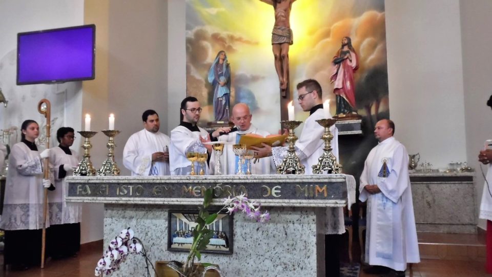 Dom Eduardo presidiu o encerramento da Novena da Padroeira do Brasil em Borborema