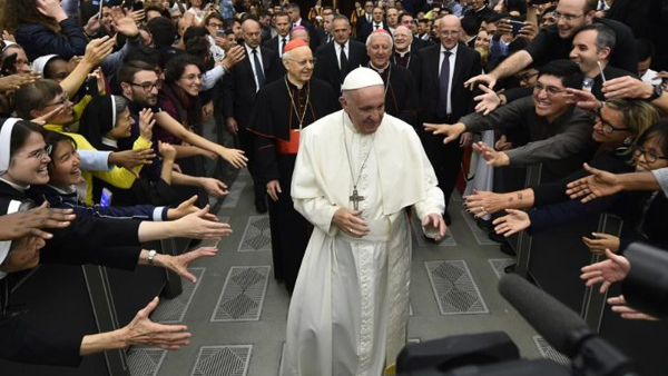 Jovens e idosos terão encontro com o Papa por ocasião do Sínodo