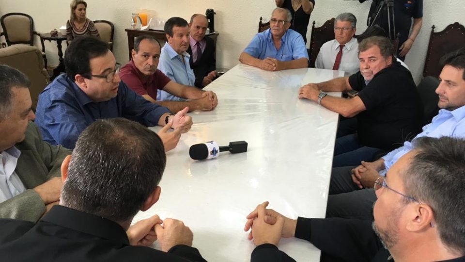 Câmara Municipal de Jaú recebe visita de Dom Paulo Cezar Costa