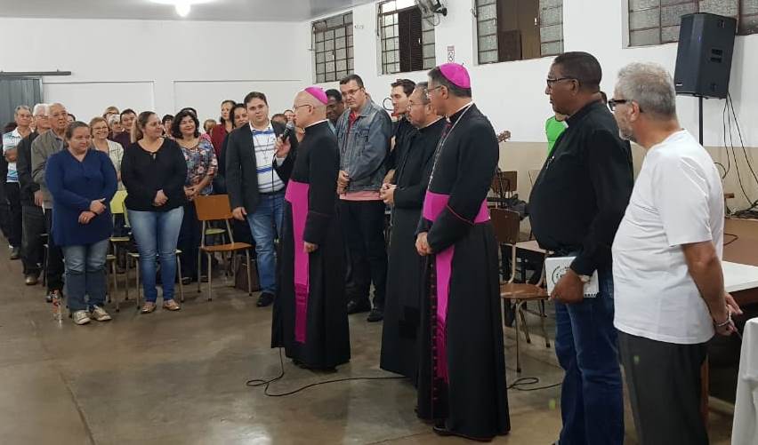 Bispos se reúnem com membros do  Conselho de Pastoral das Paróquias da cidade de Jaú