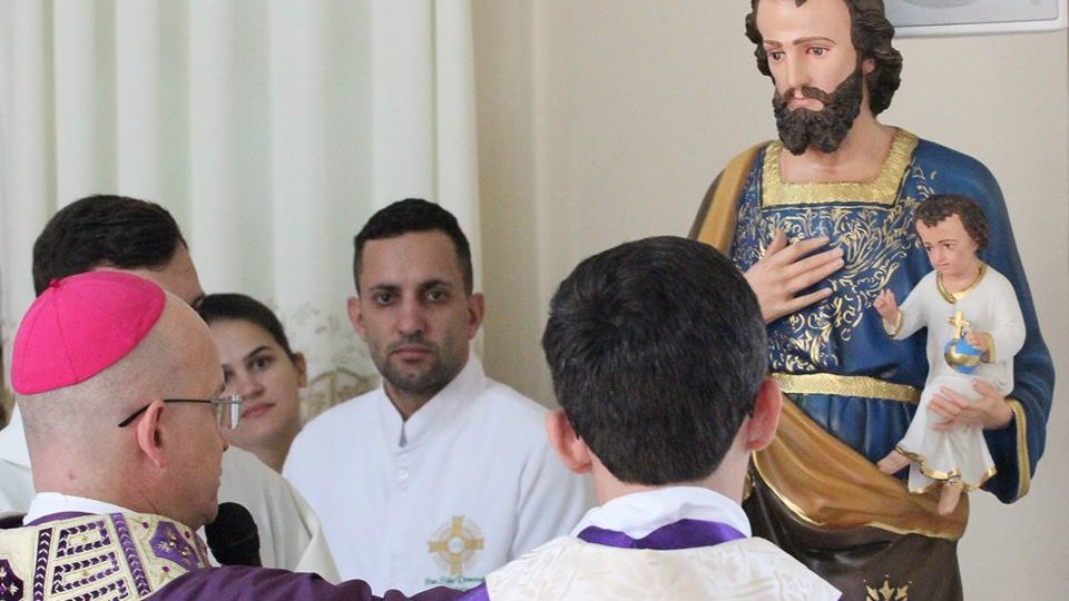 Dom Eduardo Malaspina visita Capela São José na Santa Casa de São Carlos