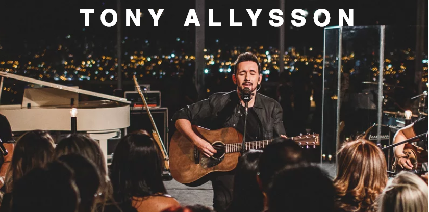 Noite de Louvor com Tony Allysson na Paróquia Nossa Senhora de Fátima