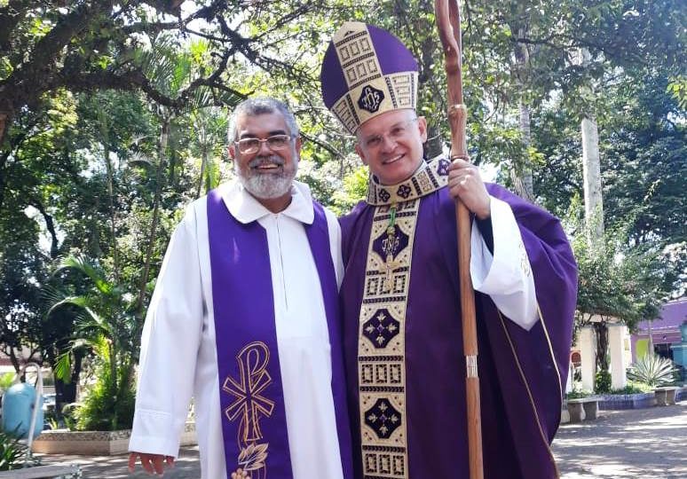 Paróquia Santa Luzia de Santa Lúcia recebe visita do Bispo Auxiliar da Diocese de São Carlos Dom Eduardo Malaspina