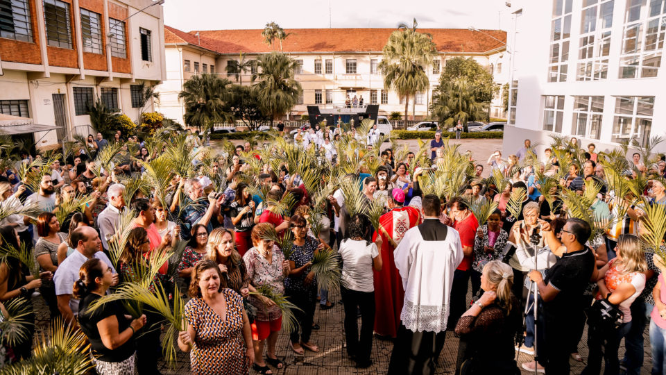 Bispo Diocesano celebra Solenidade do Domingo de Ramos no Vicariato Nossa Senhora do Patrocínio