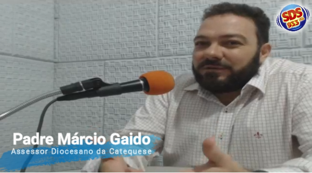 Padre Márcio Gaido fala sobre o processo catequético na Diocese e aborda a Iniciação à Vida Cristã