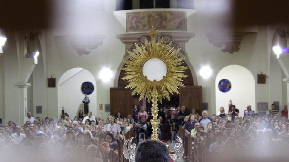 13º Cerco de Jericó na Paróquia Santo Antônio de Pádua em São Carlos