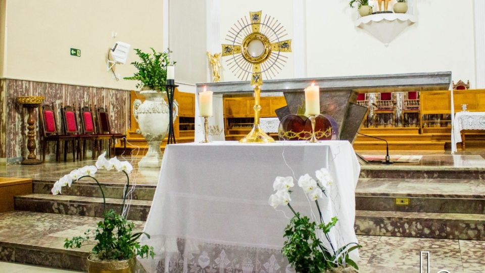 Vicariato Senhor Bom Jesus realizou as 24 horas com o Senhor em Matão