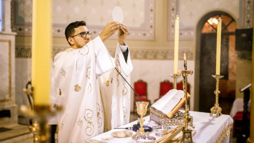Comunidade Católica celebra 2 anos de Ordenação Sacerdotal do Padre Kécio