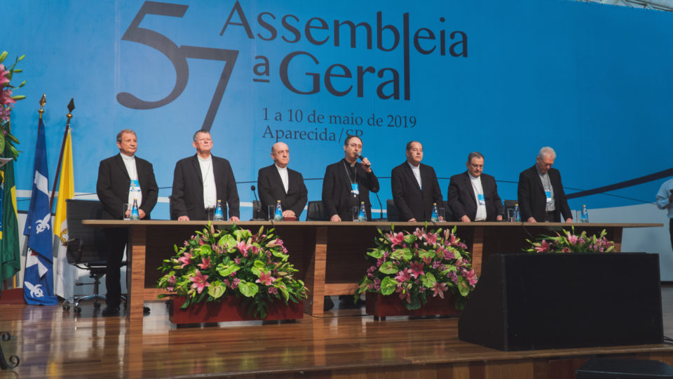 Nova presidência da CNBB toma posse em Cerimônia de Encerramento da 57ª Assembleia Geral