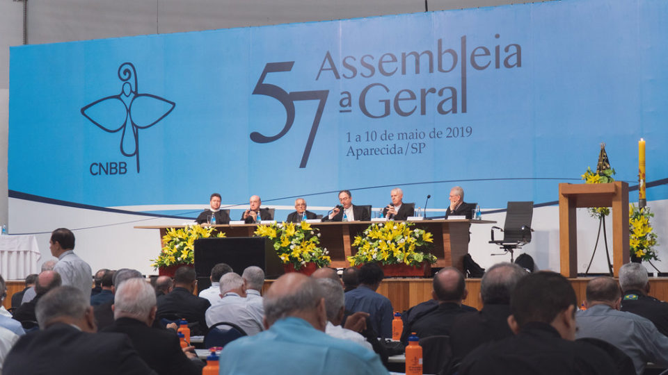 2º dia da 57ª AG da CNBB vai atualizar a missão das 12 Comissões Episcopais Pastorais da Entidade