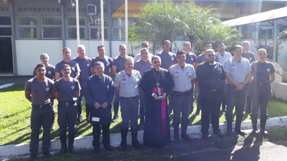 Bispo Diocesano visita Batalhão da Polícia Rodoviária