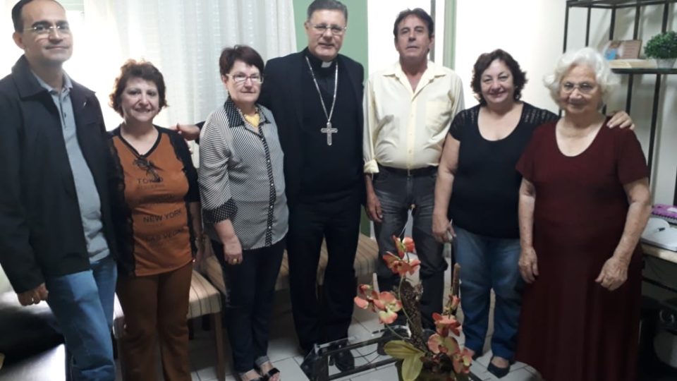 Casa Betânia em Araraquara recebe visita do Bispo Diocesano